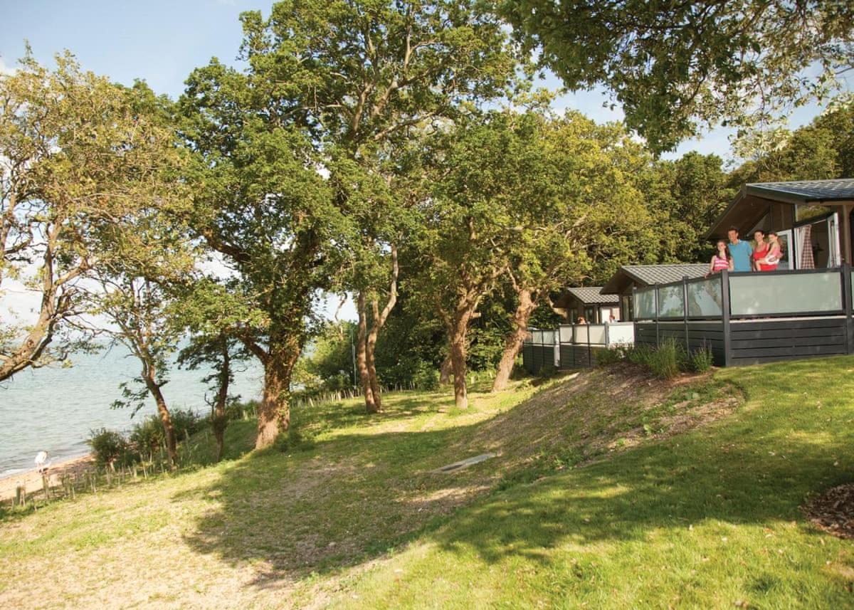 Отель Woodside Coastal Retreat Fishbourne  Экстерьер фото