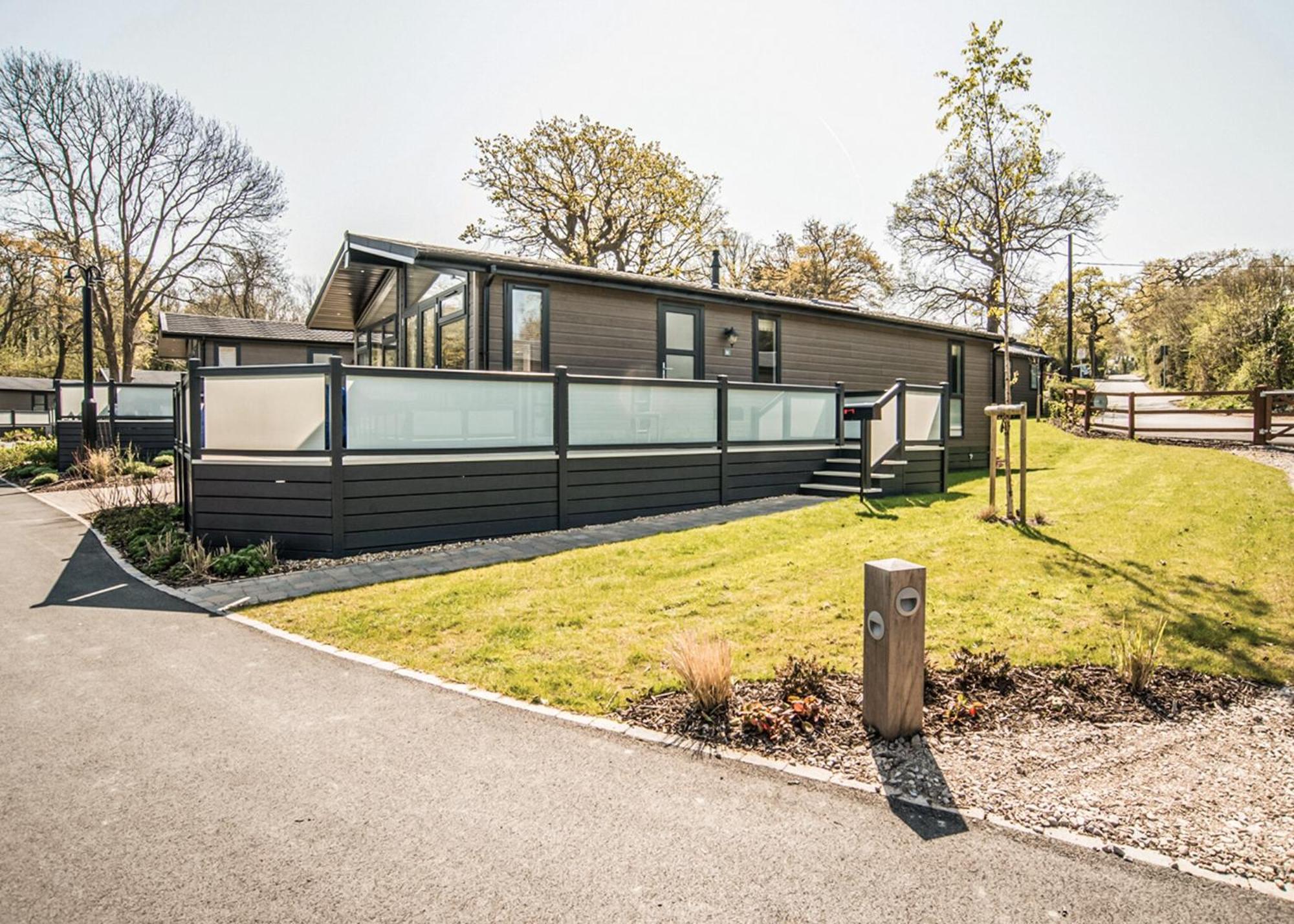 Отель Woodside Coastal Retreat Fishbourne  Номер фото