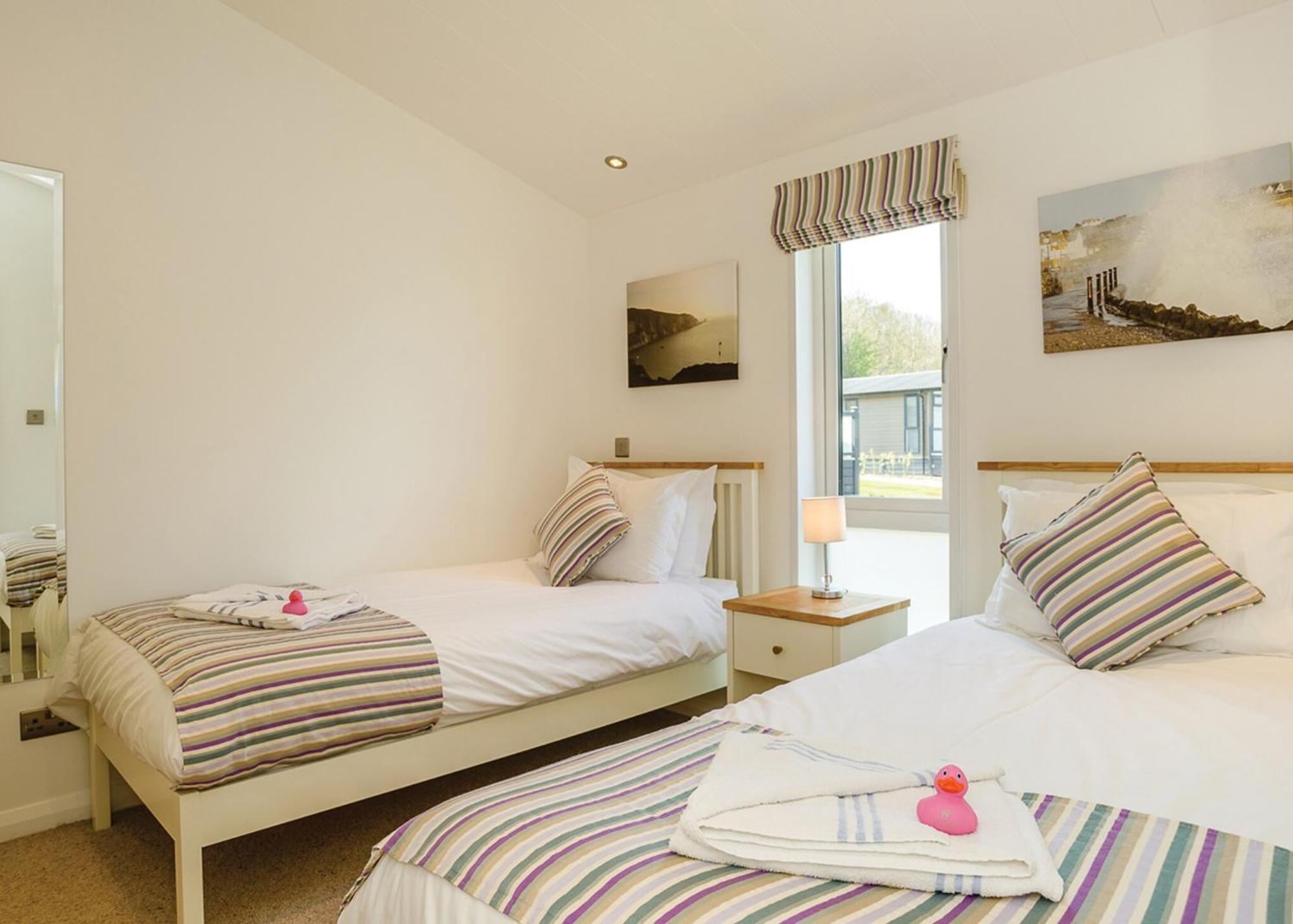 Отель Woodside Coastal Retreat Fishbourne  Номер фото
